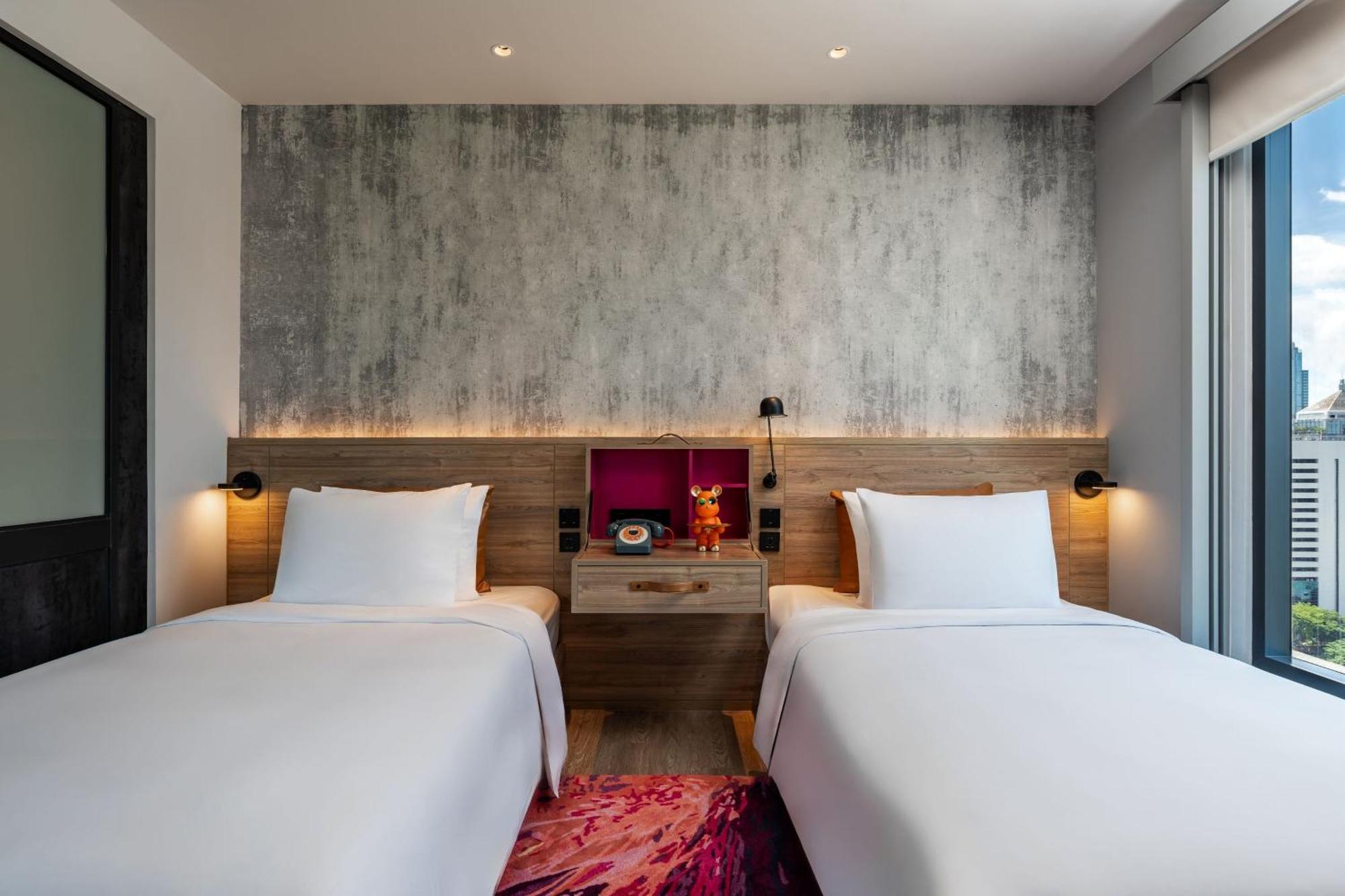 Moxy Bangkok Ratchaprasong Hotel Exterior foto