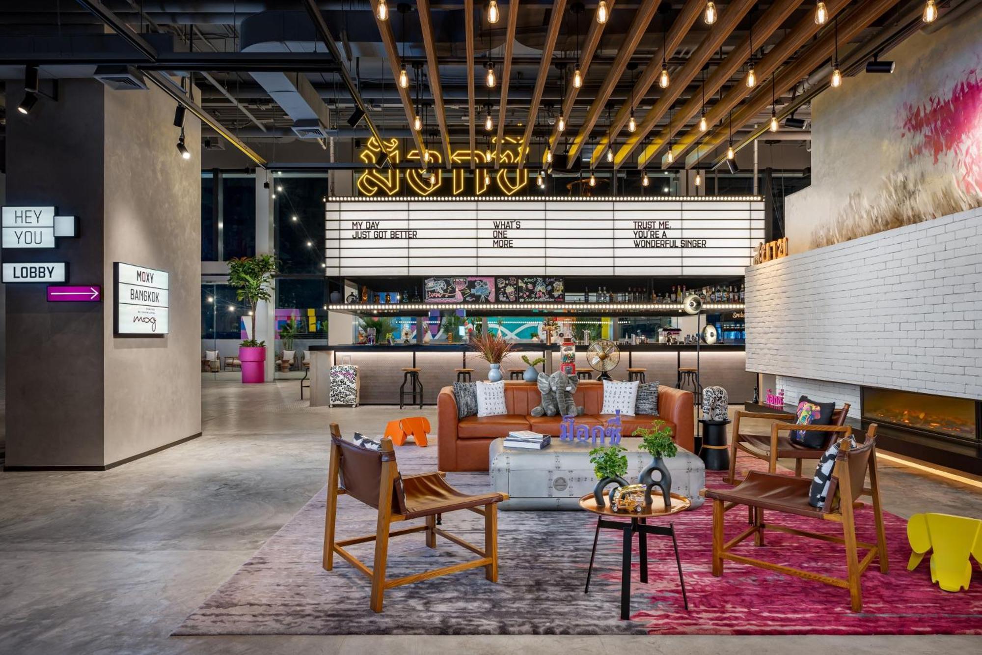 Moxy Bangkok Ratchaprasong Hotel Exterior foto