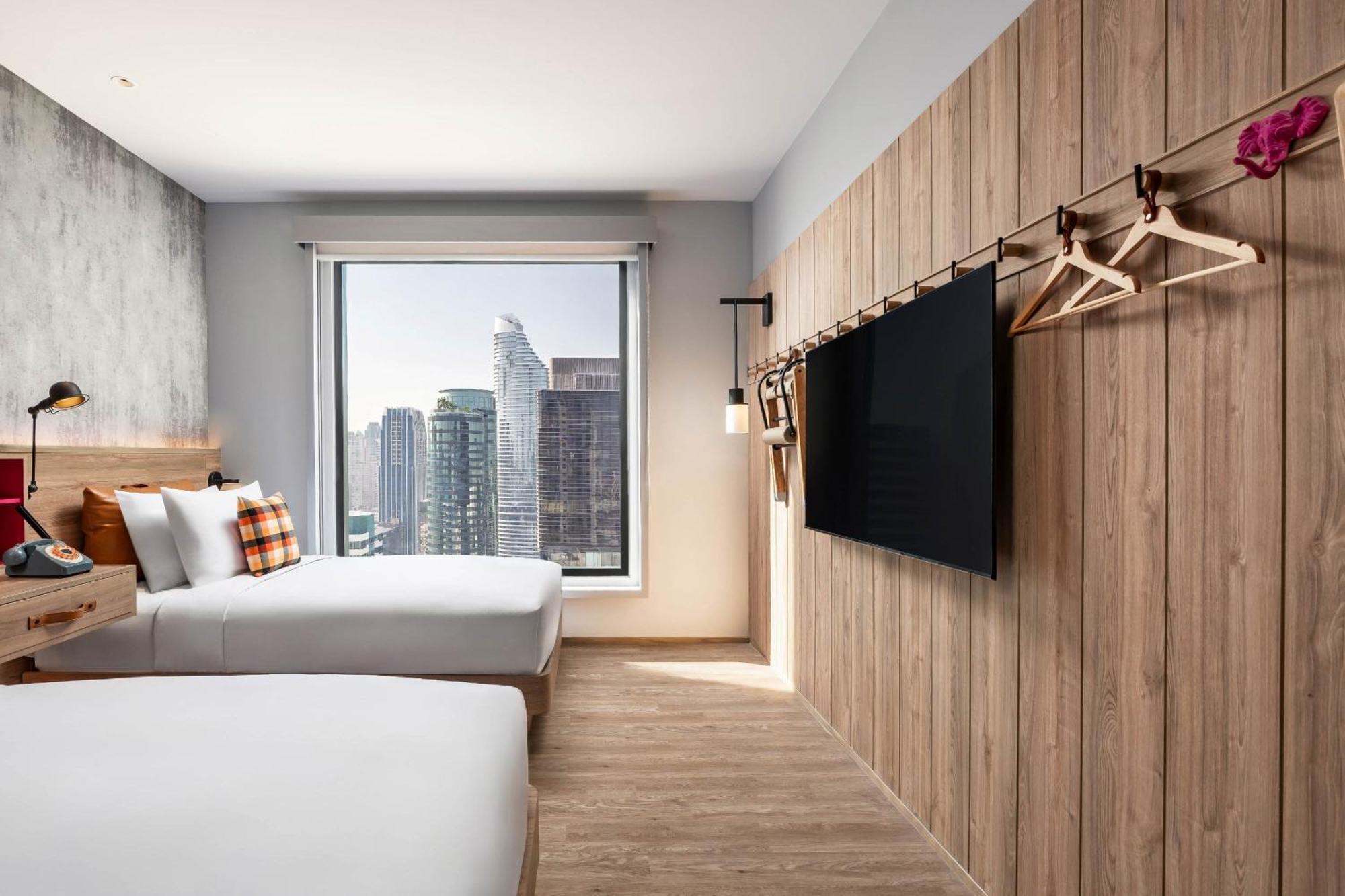 Moxy Bangkok Ratchaprasong Hotel Exterior foto